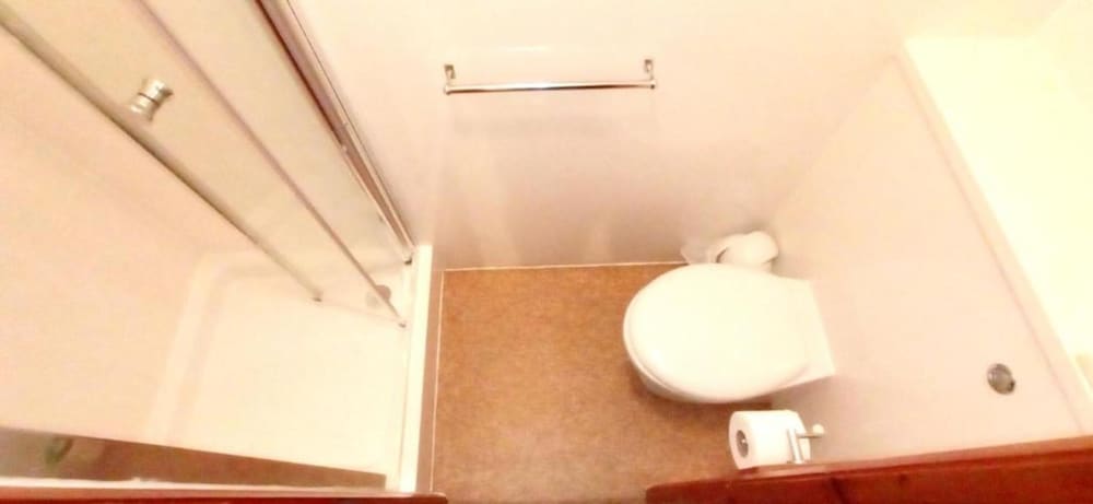 غرفة ديلوكس بسرير مزدوج، OYO Lily Hotel Blackpool 7/8