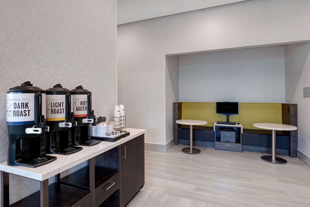 Hampton Inn & Suites by Hilton Burlington Toronto 51/51