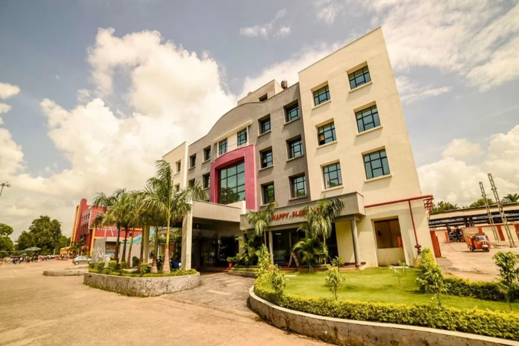 Max Hotel Jabalpur 8/67