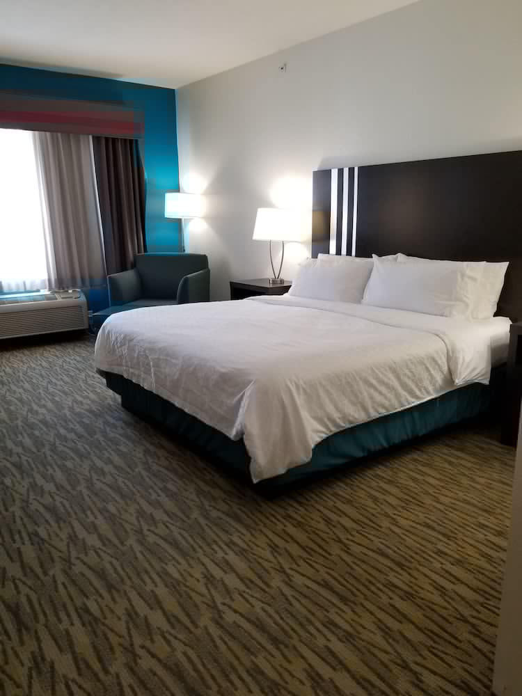 Holiday Inn Express Hotel And Suites Omaha West 18/46