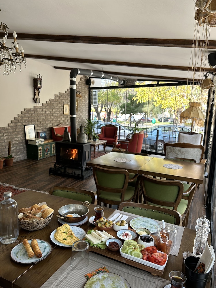 Urla Tas Konak Otel 26/50