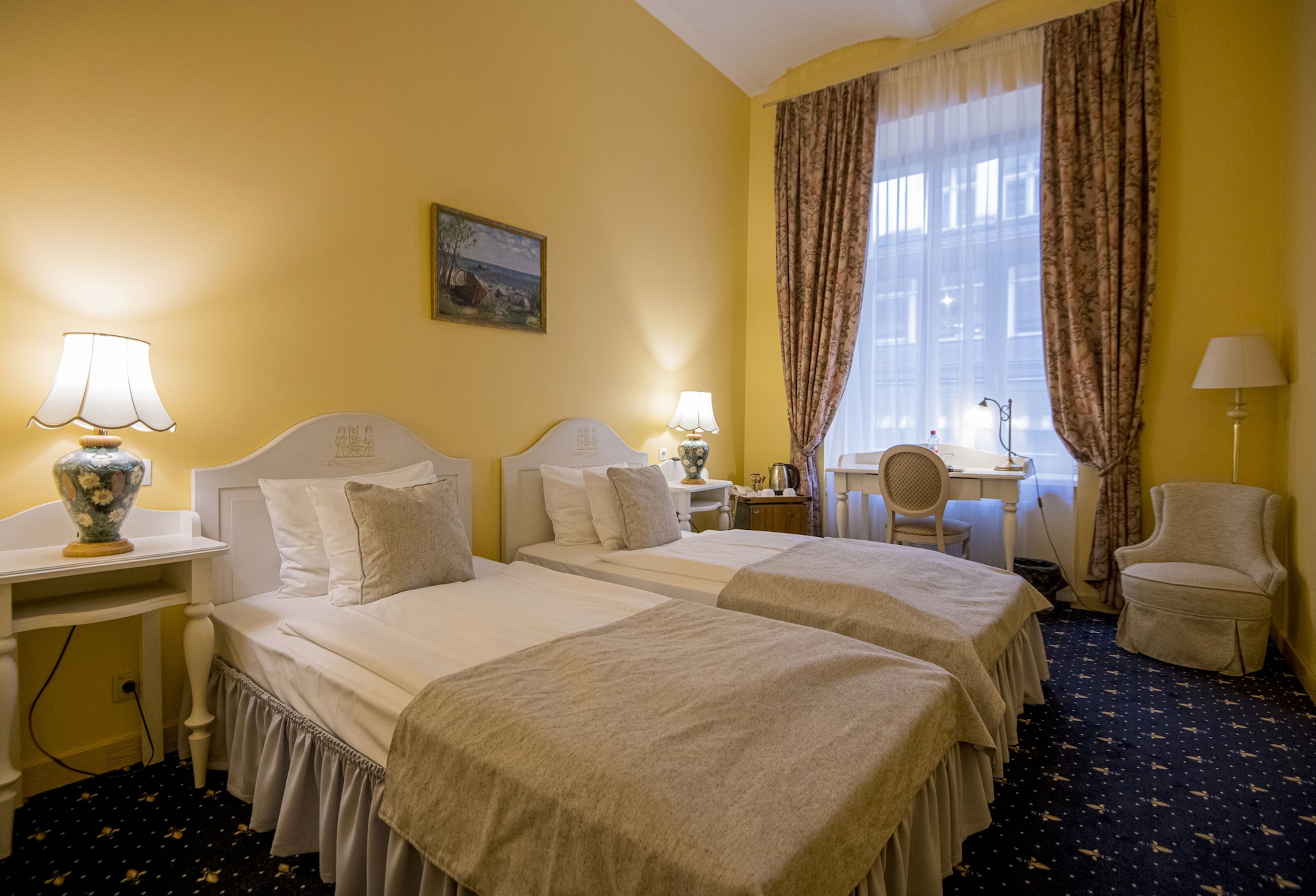 STANDARD, TWIN BEDS