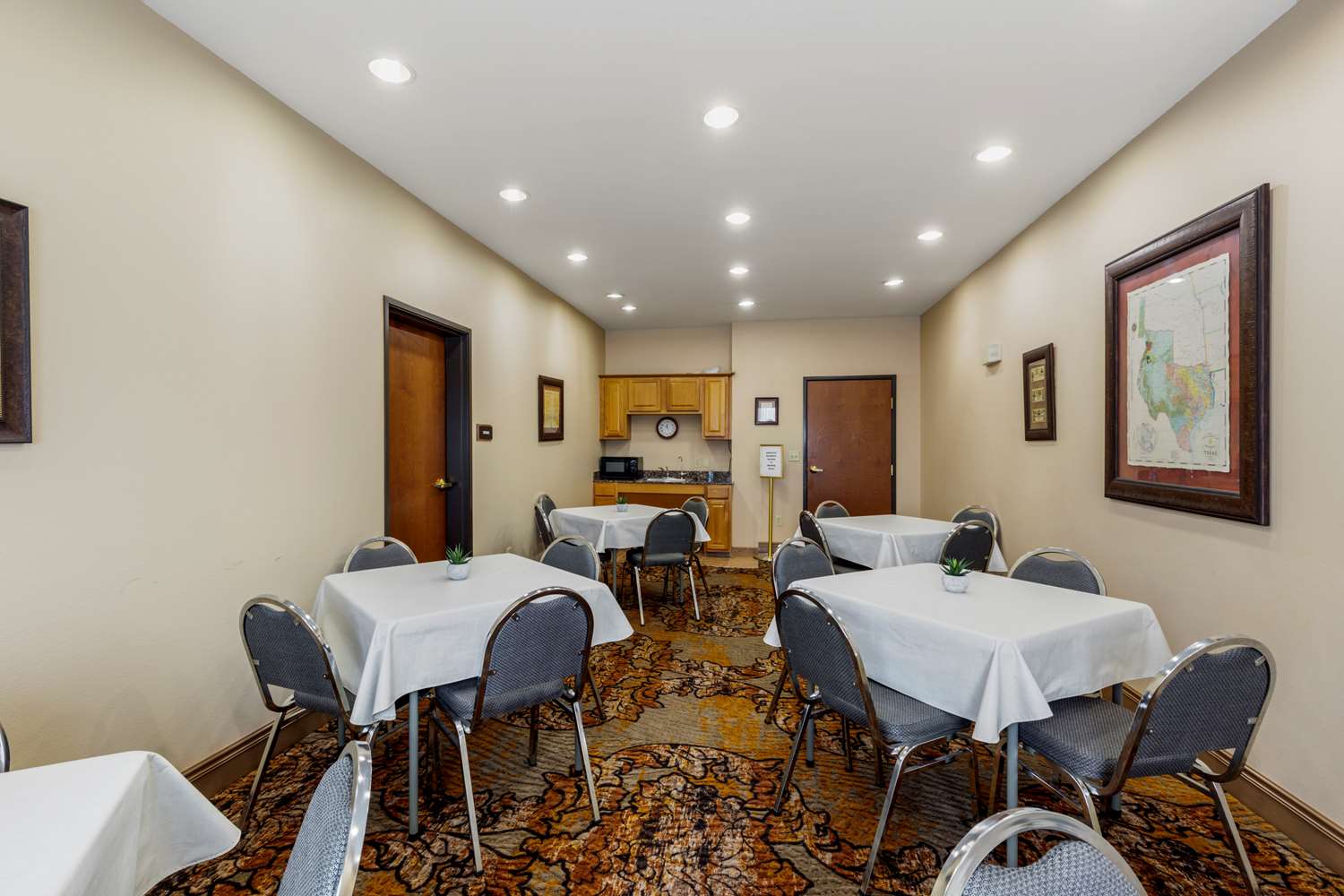 Best Western Plus Red River Inn 28/37