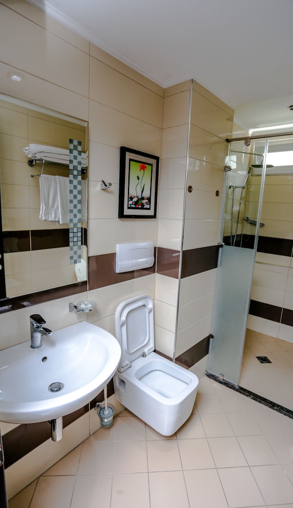 HOTEL TOWN HOUSE 35/36