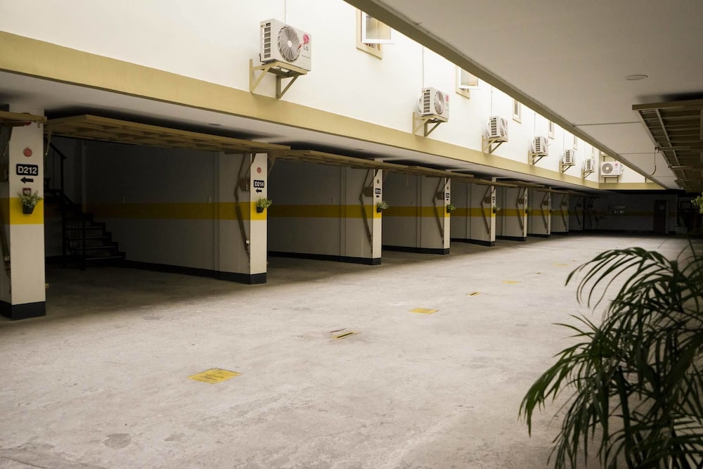 Horizon Hotel 4/50