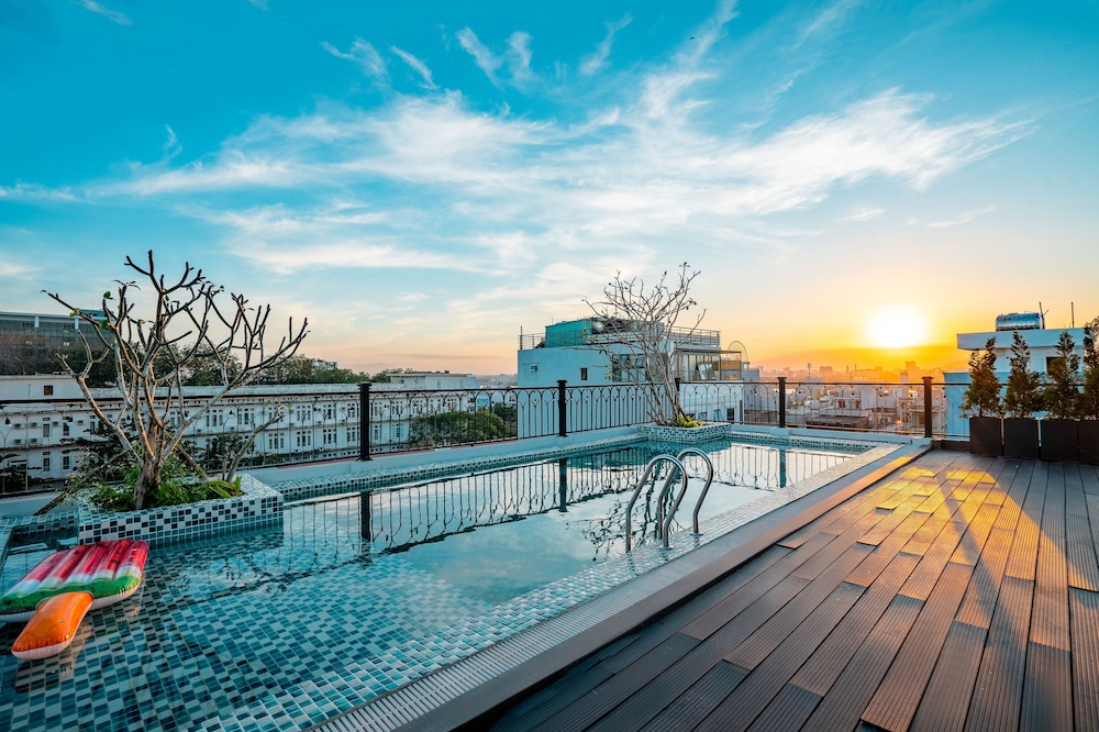The Now Boutique Hotel 43/50
