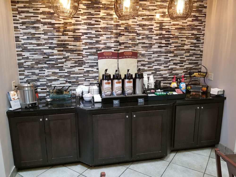 Best Western Socorro Hotel & Suites 8/36