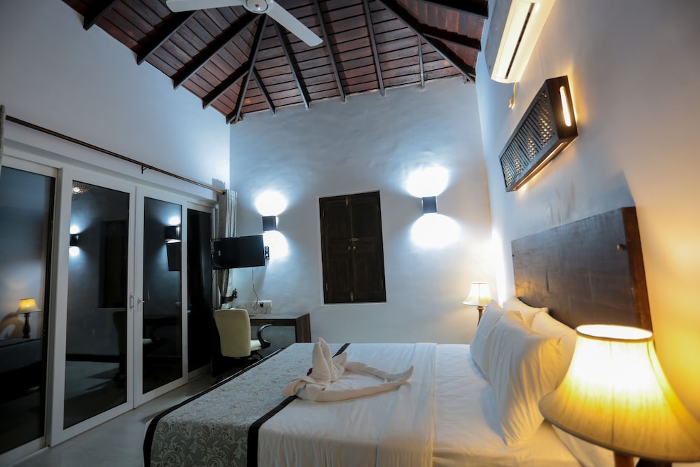 Amaluna Resorts 9/50