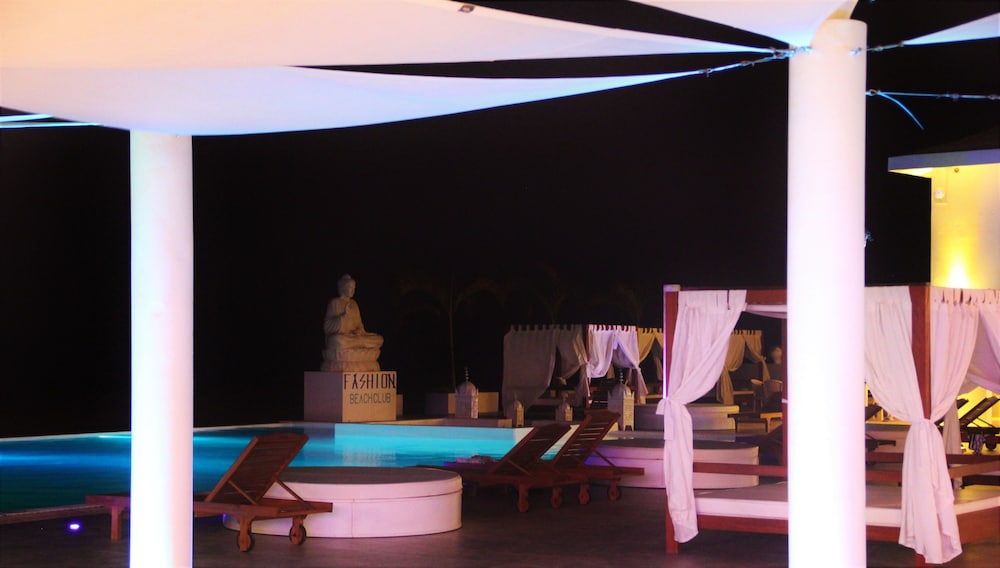 Hotel LIVVO Budha Beach 5/70