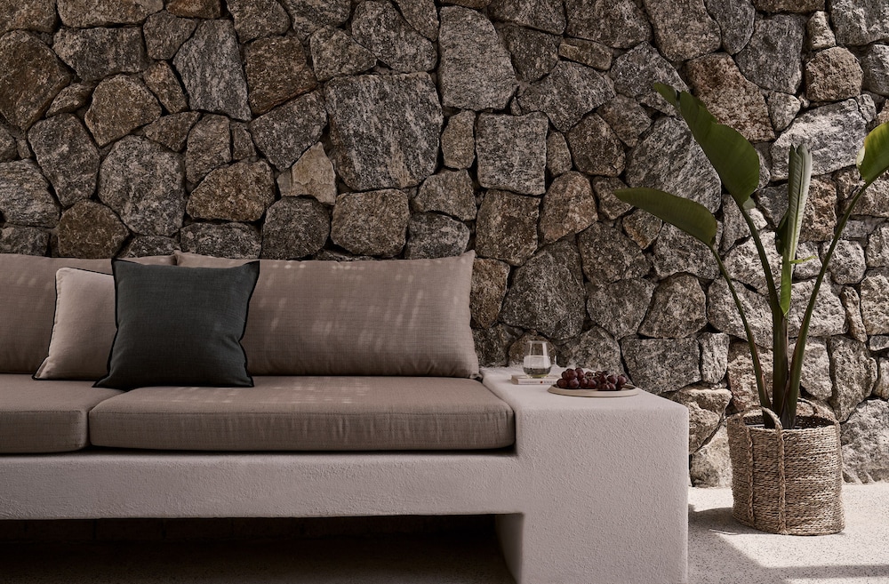 Archipelagos All Suites 18/50