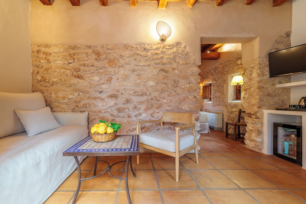 Can Lluc Boutique Country Hotel & Villas 73/92