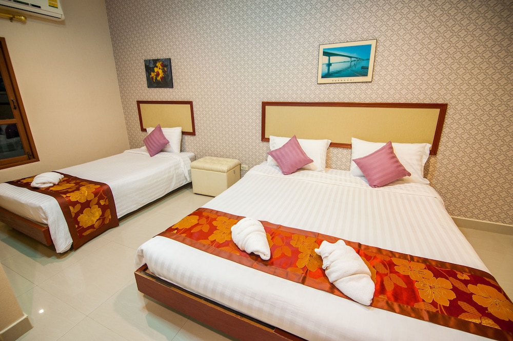 Nongkhai Tavilla Hotel 12/26