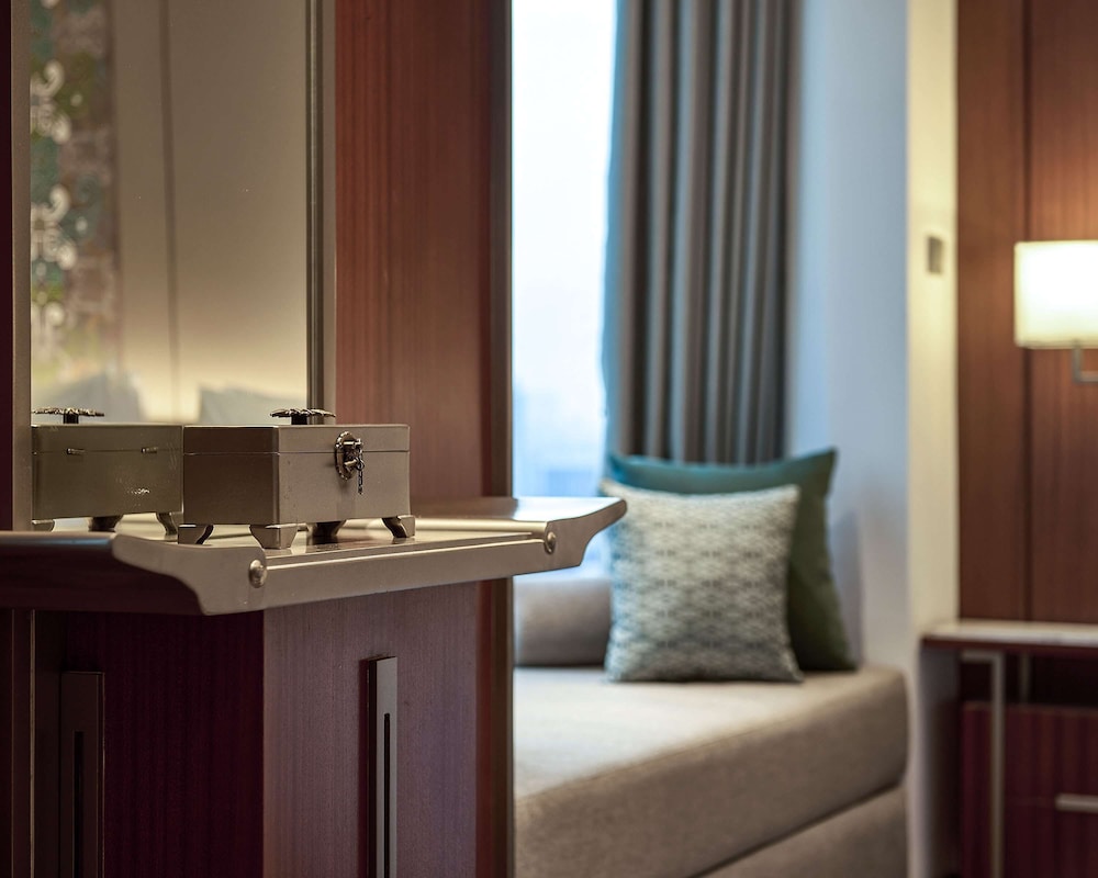 GRAND HYATT JAKARTA 52/77