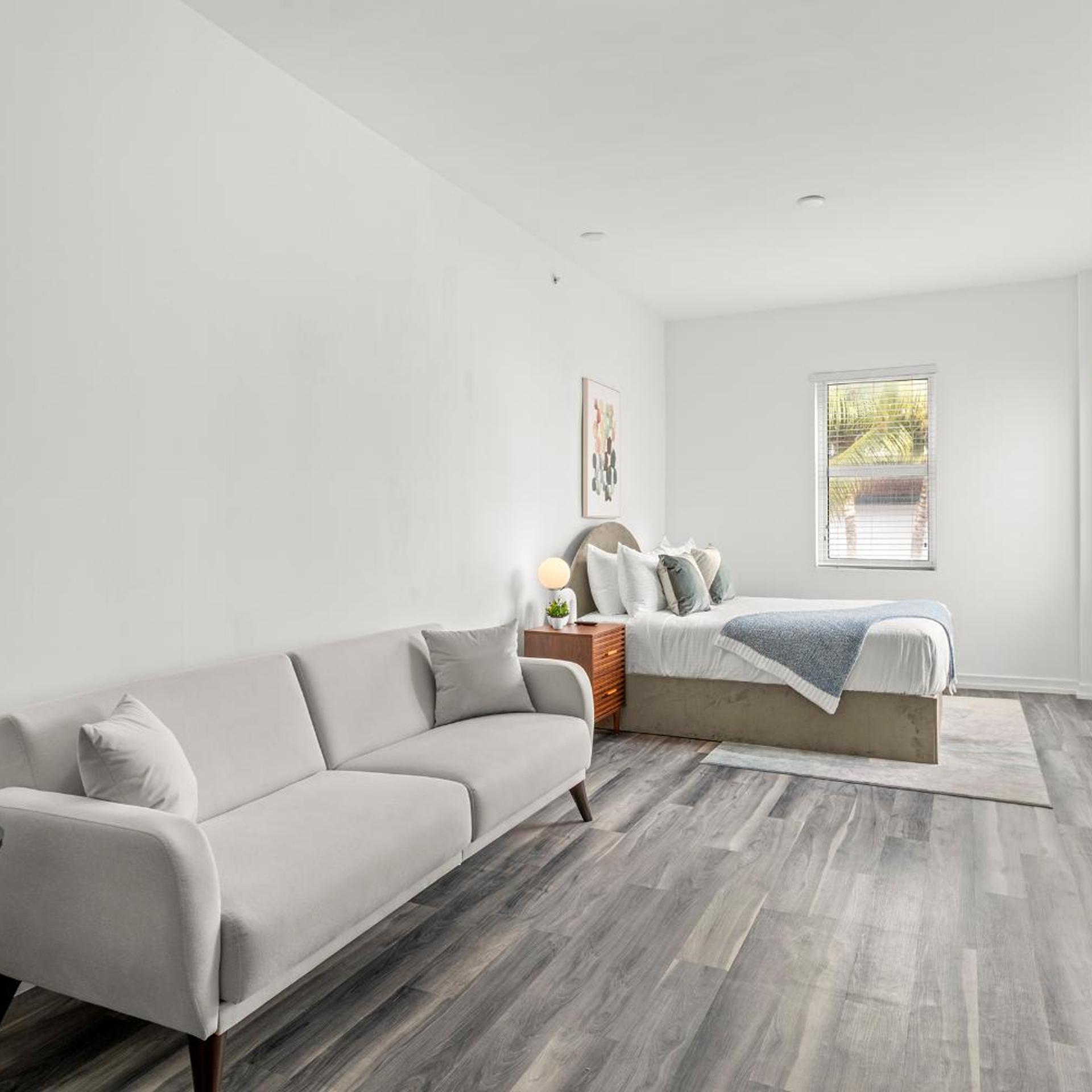 Bluebird Suites at The Apex Miami 37/50