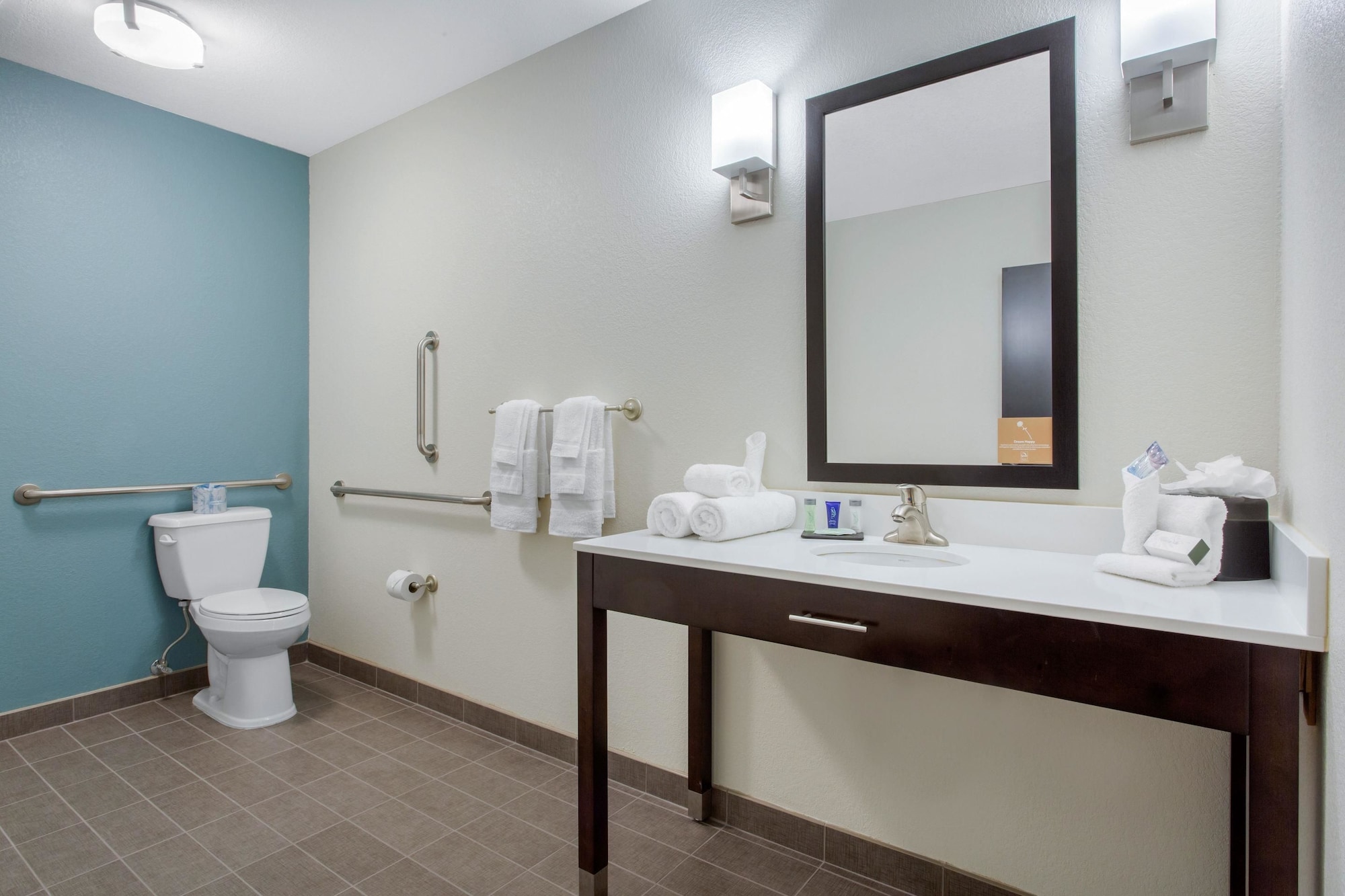 جناح بسرير كينج، Sleep Inn & Suites Monroe - Woodbury 7/7
