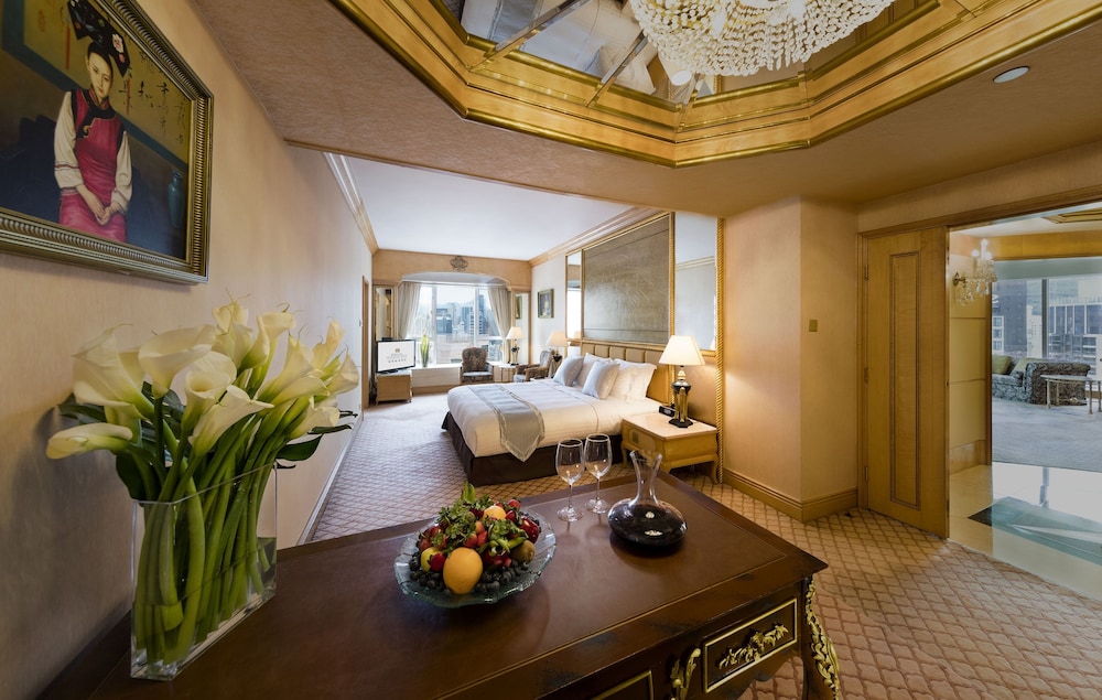 Regal Hong Kong Hotel 52/74