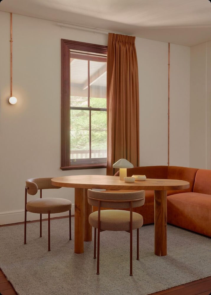 Garde Hotel (Warders Hotel) 32/46