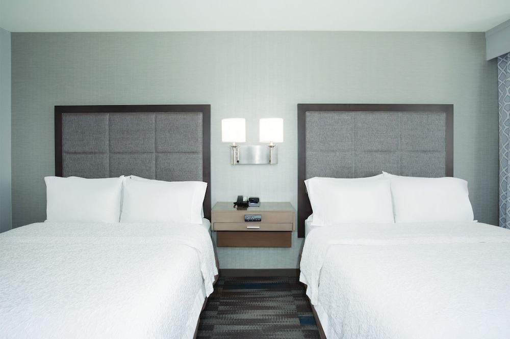 Hampton Inn Monterey 11/42