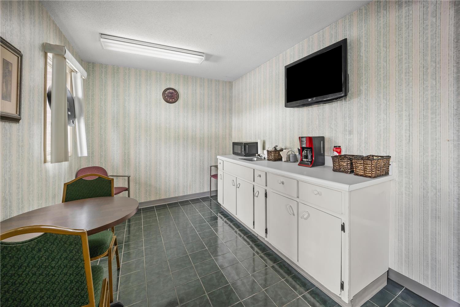 Americas Best Value Inn Roxboro 8/38