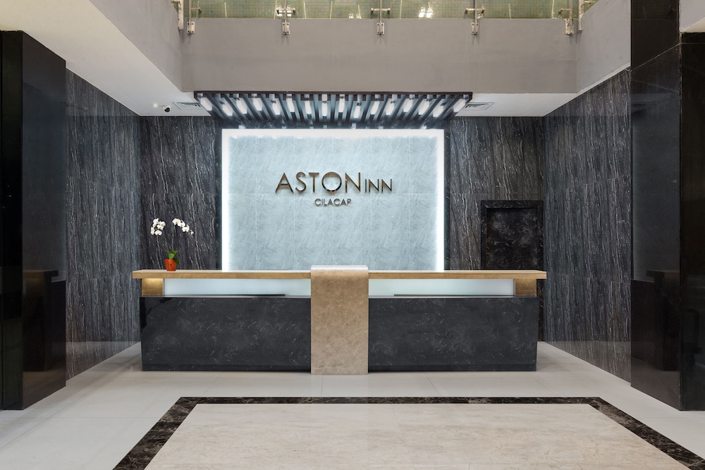 Lobby at Aston Inn Cilacap, CILACAP