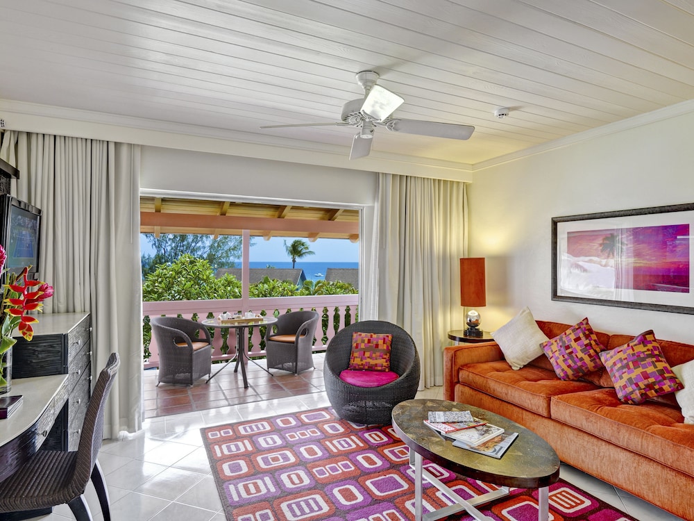 Crystal Cove by Elegant Hotels - All-Inclusive 32/50