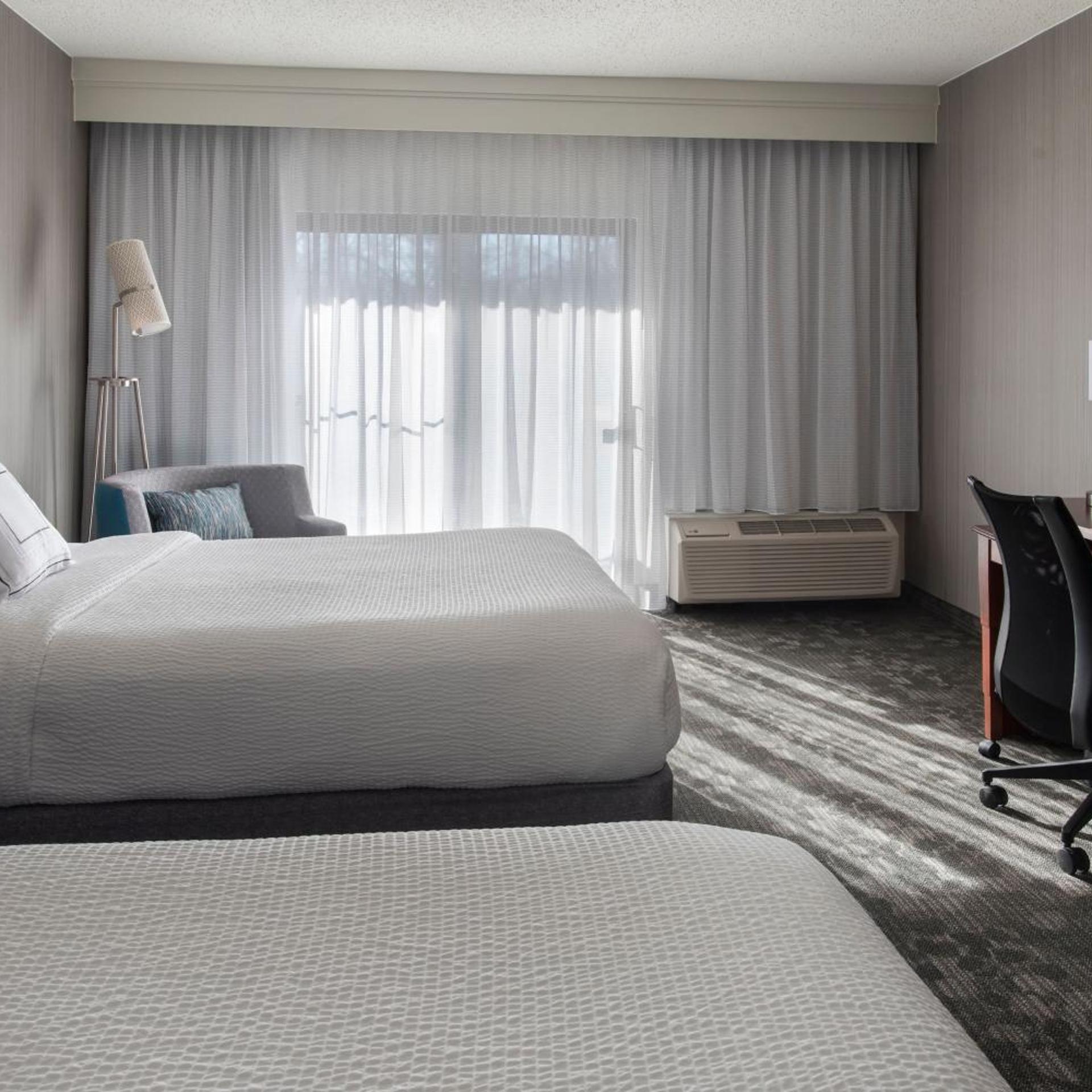 غرفة قياسية بسريرين كوين، Courtyard by Marriott Mahwah 4/6