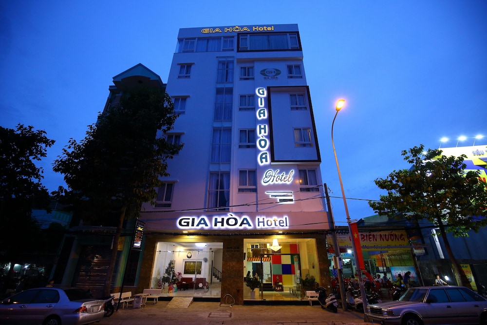 Gia Hoa Hotel 1/23