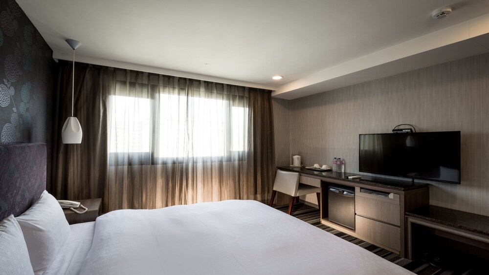 Zaw Jung Business Hotel 6/42
