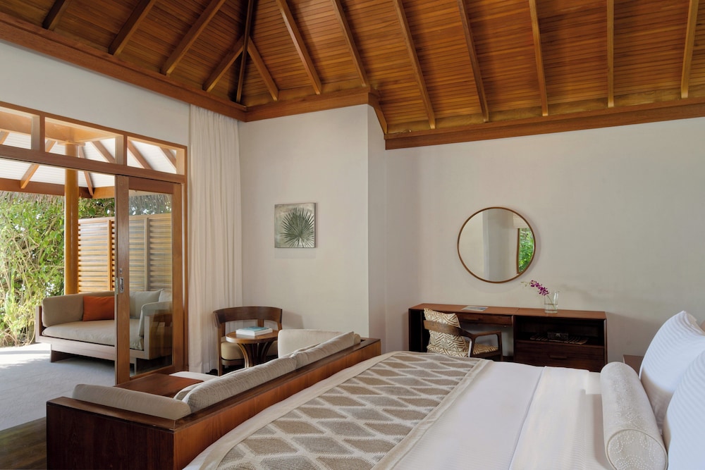 Baros Maldives 34/115