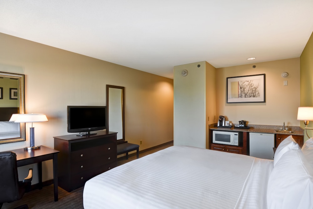 Holiday Inn Express Boston 17/63