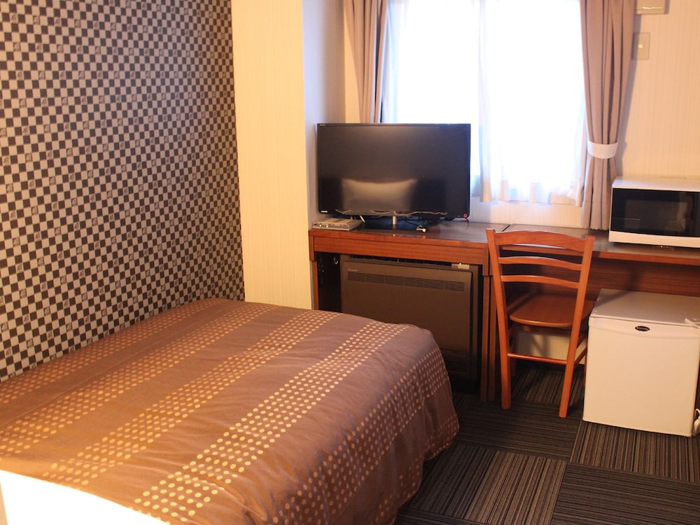 Hotel Livemax BUDGET Tokyo Hamura Ekimae 18/55