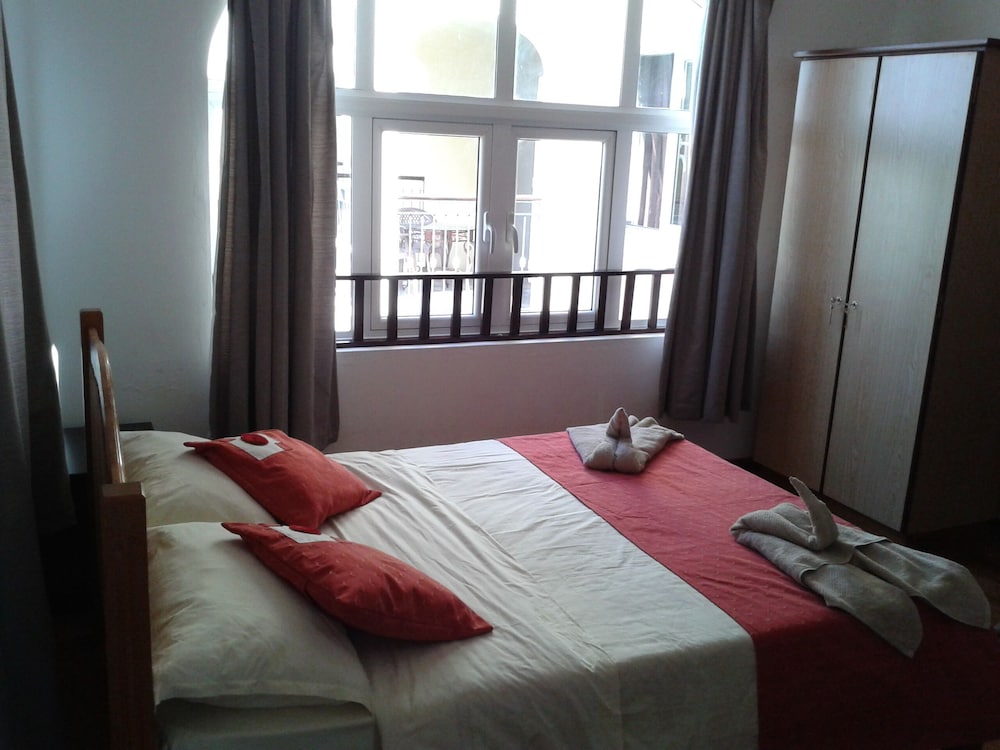 Villa Narmada 24/68