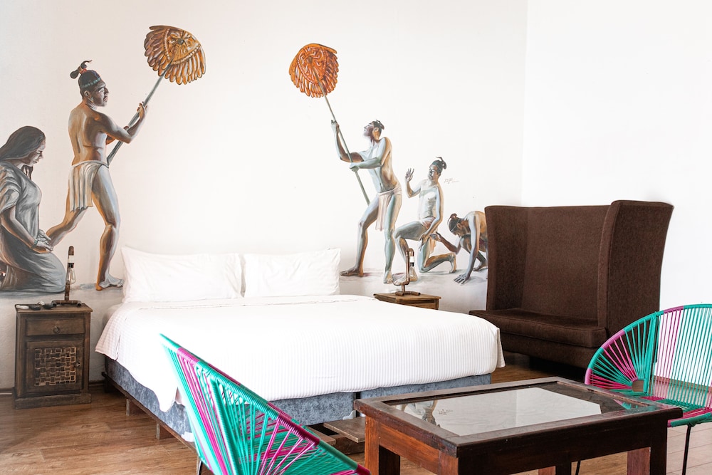 Sereno Art Hotel 55/78