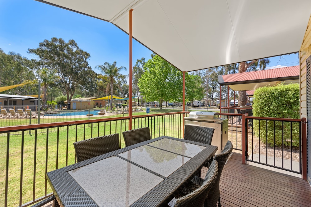 DISCOVERY PARKS - MOAMA WEST 18/32