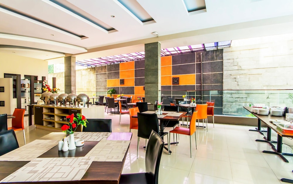 Andelir Hotel 47/51