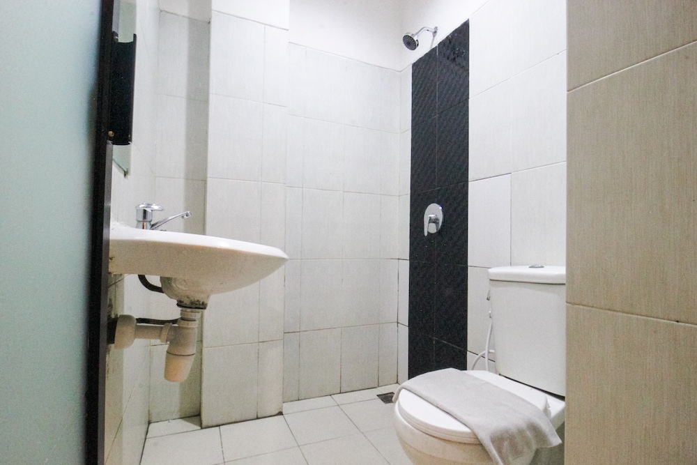 Bwalk Hotel Malang 48/50