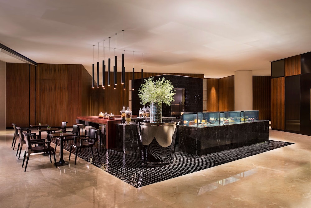 Grand Hyatt Dalian 10/67
