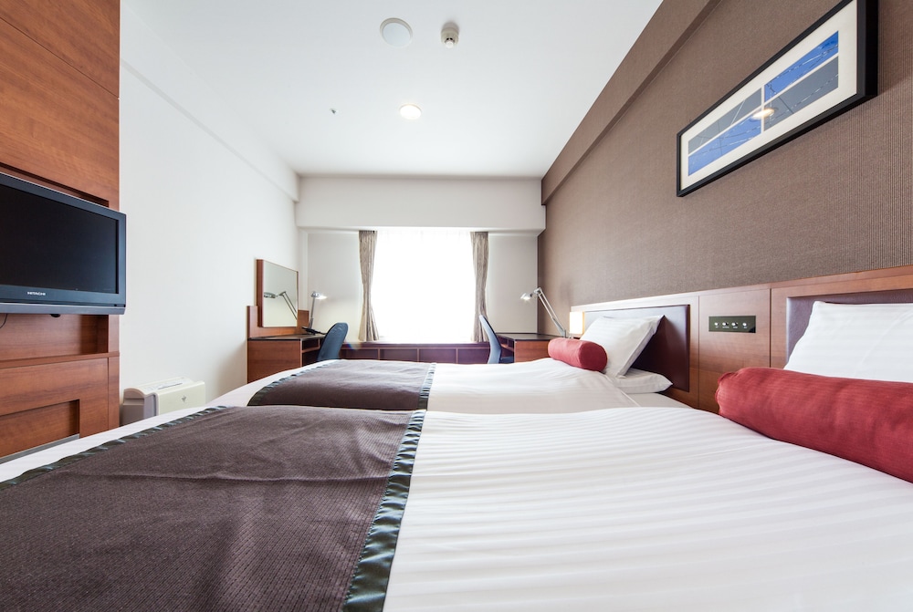 SUPERIOR, TWIN BEDS, SMOKING