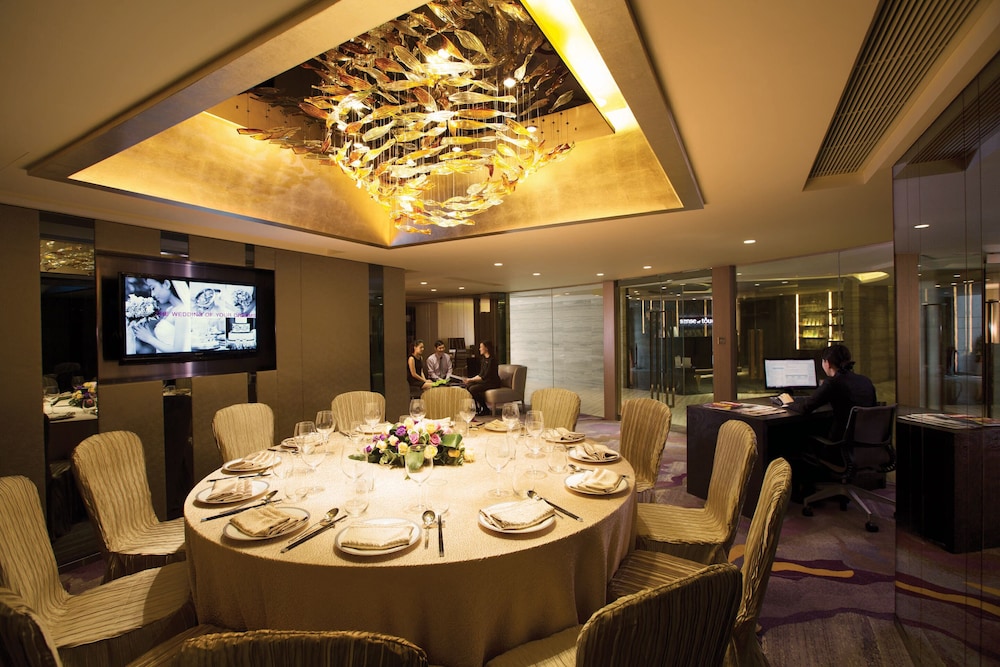 The Royal Garden Kowloon East 62/79