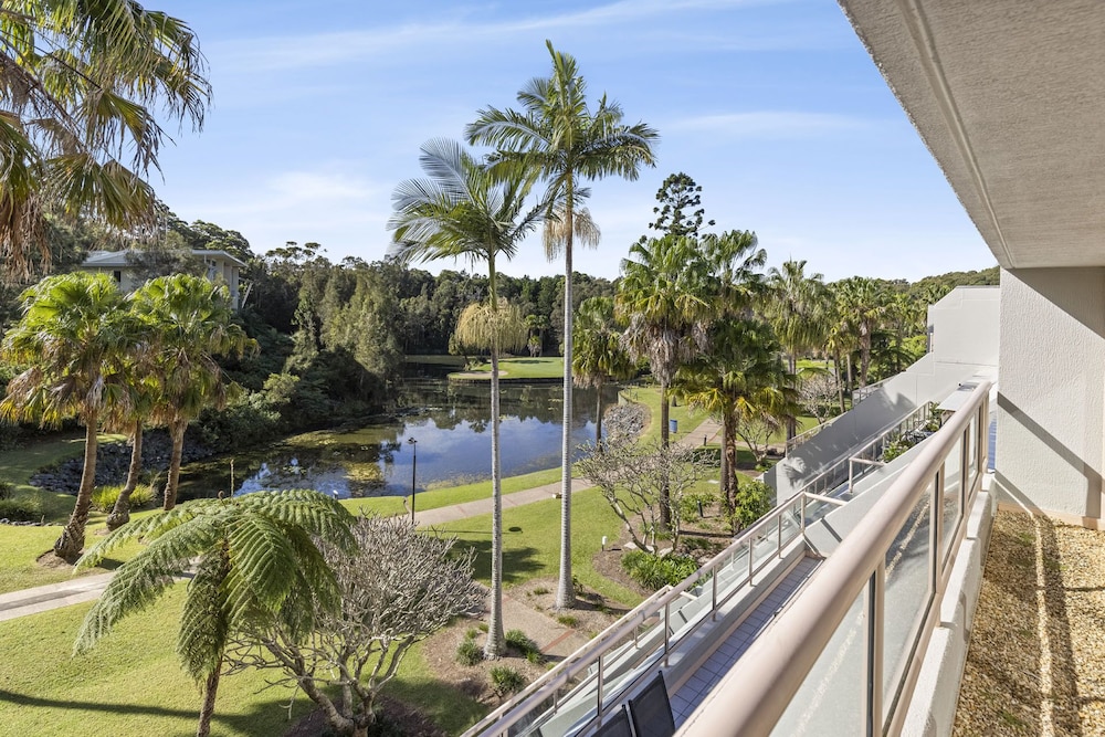 Novotel Pacific Bay 72/79