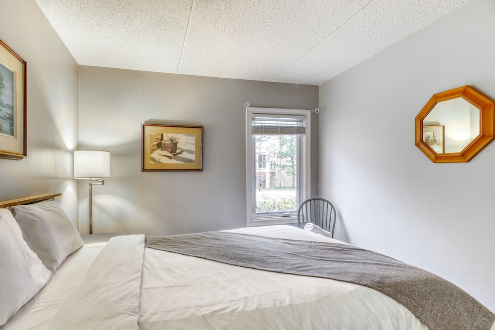 The Lodges At Blue Mountain Mountain Walk Condos 12/50