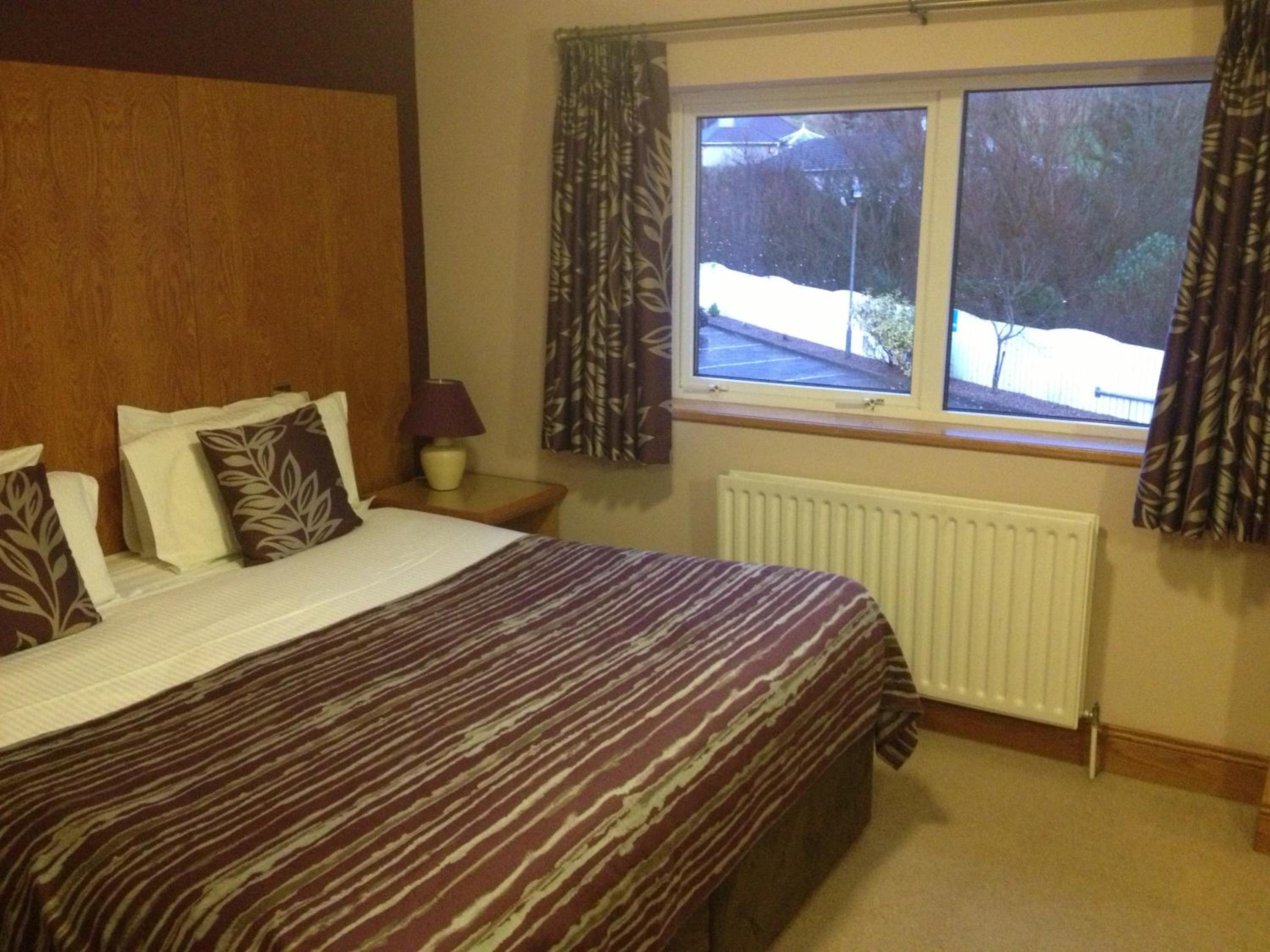 Deluxe, Double or Twin Bed