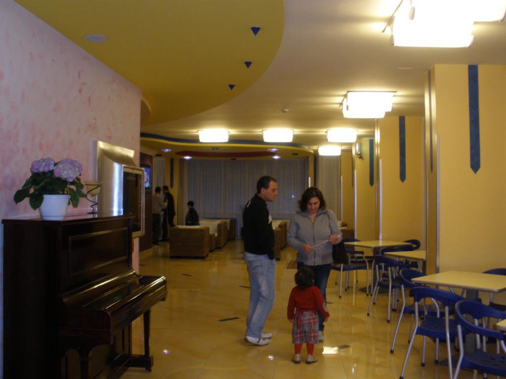 Senior Hotel 5/22