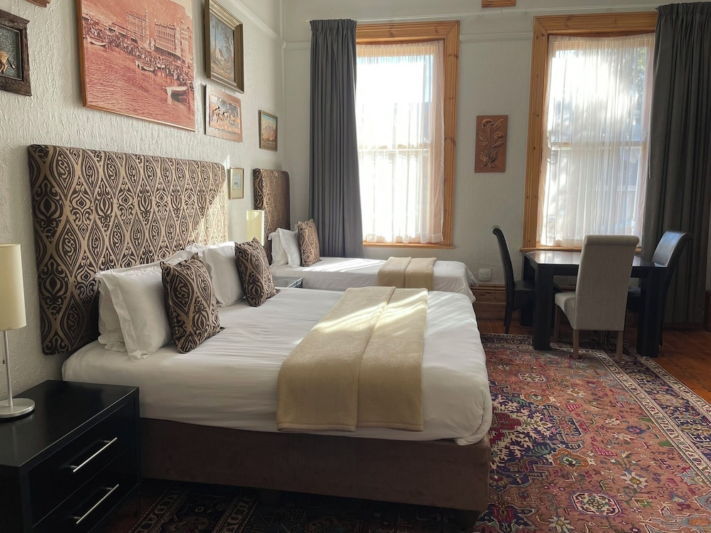 Family, Triple, 1 King and 1 Single Beds