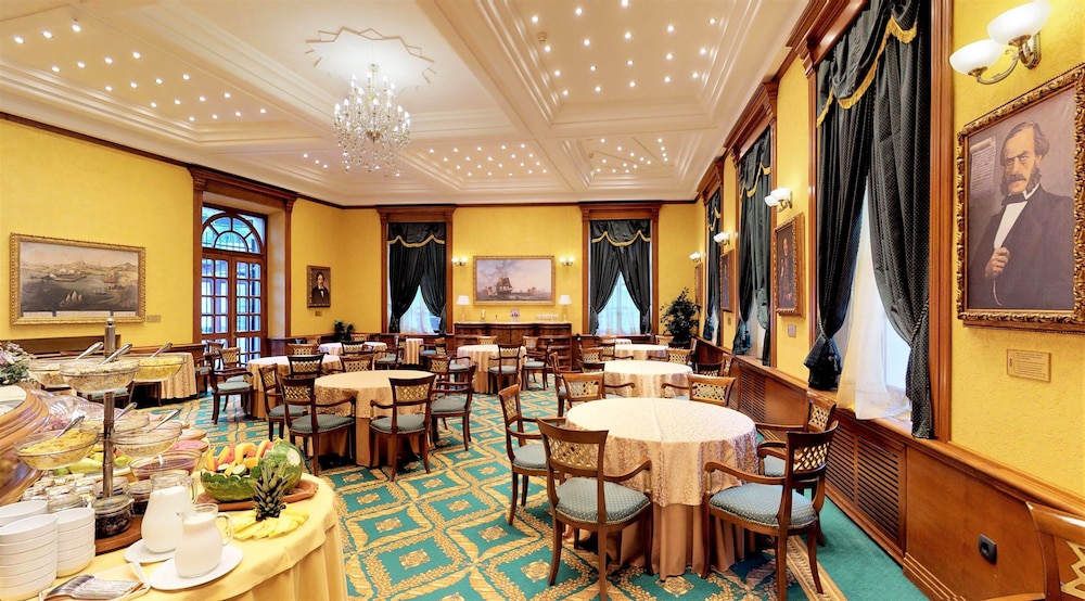 Historic Boutique Hotel Cattaro 49/60