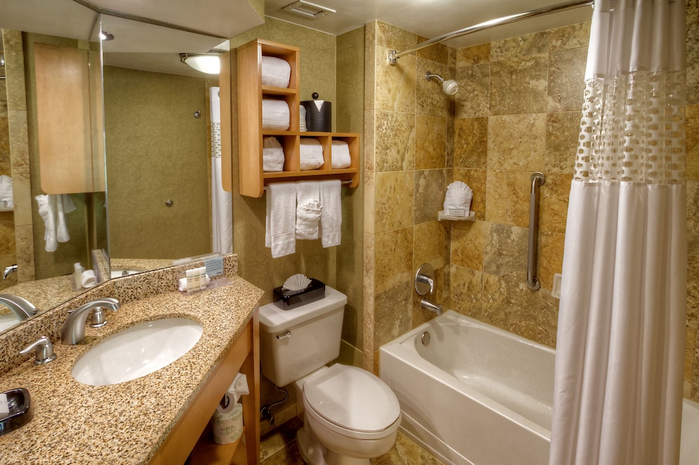 Spark by Hilton Brentwood Nashville I 65S 12/36