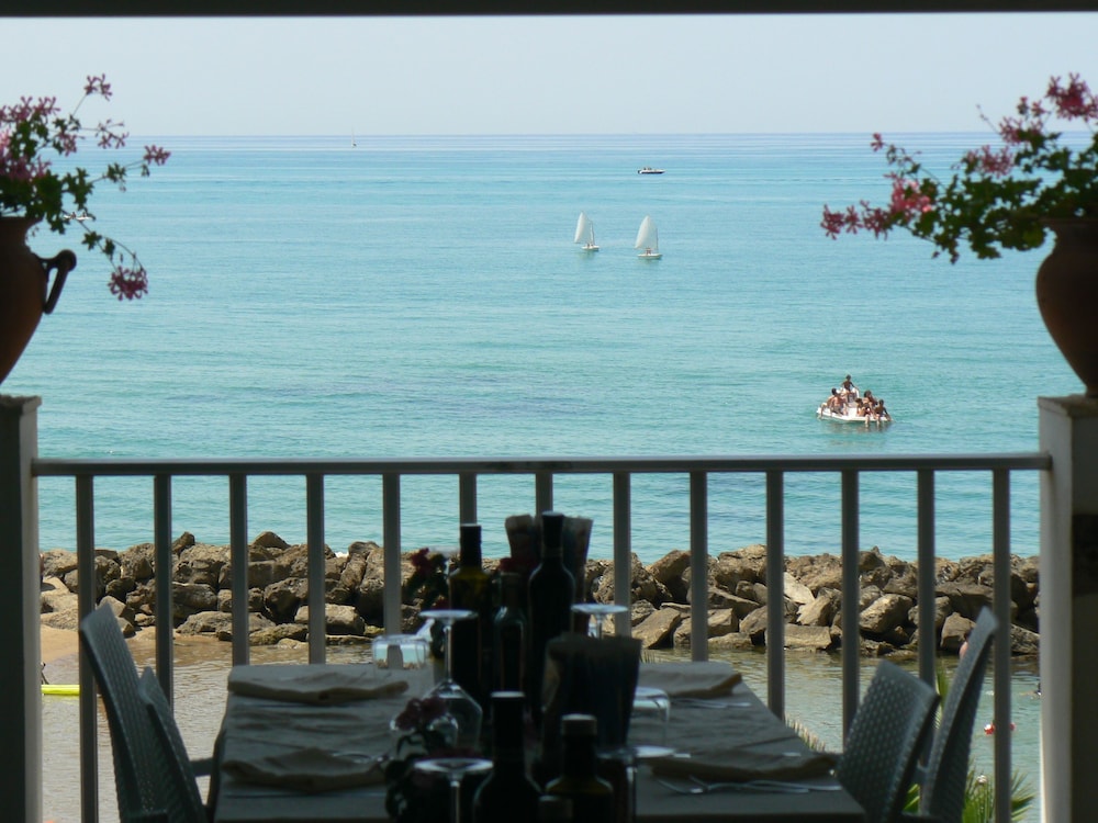 Hotel Sul Mare Al Gabbiano 37/50
