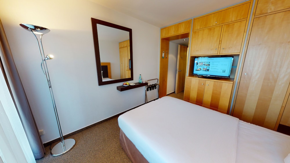 KONGRESSHOTEL POTSDAM AM TEMPLINER SEE 7/66