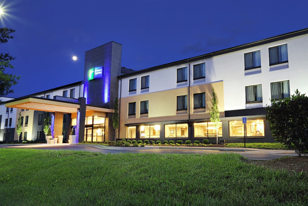 Holiday Inn Express Brentwood South - Cool Springs 44/44