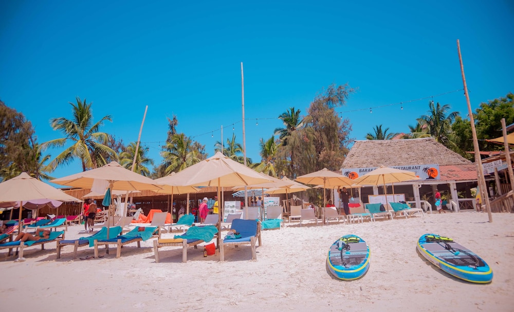 Baraka Beach Bungalows 13/34